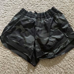 Athleta camo shorts